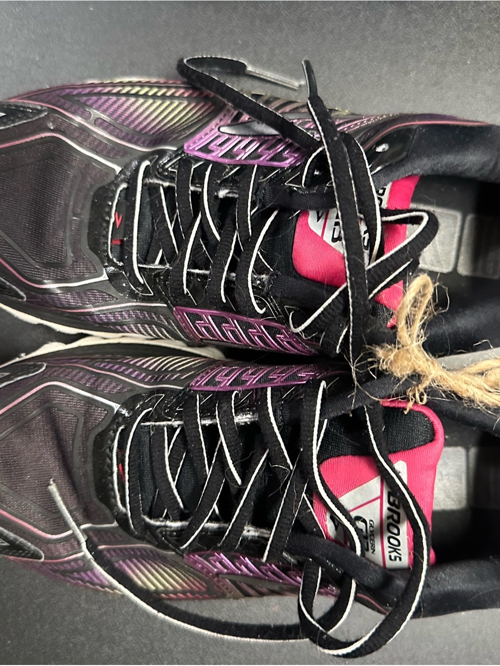Brooks Women's Black and Pink Athletic Running Shoes